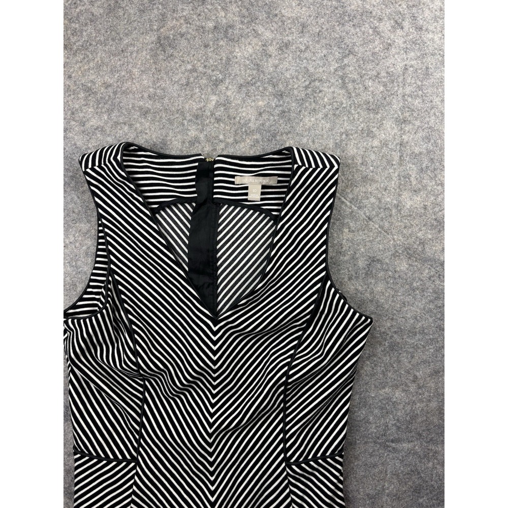Banana Republic Dress Size 10 Striped Knee Length A-Line Classic Preppy French - Picture 8 of 9